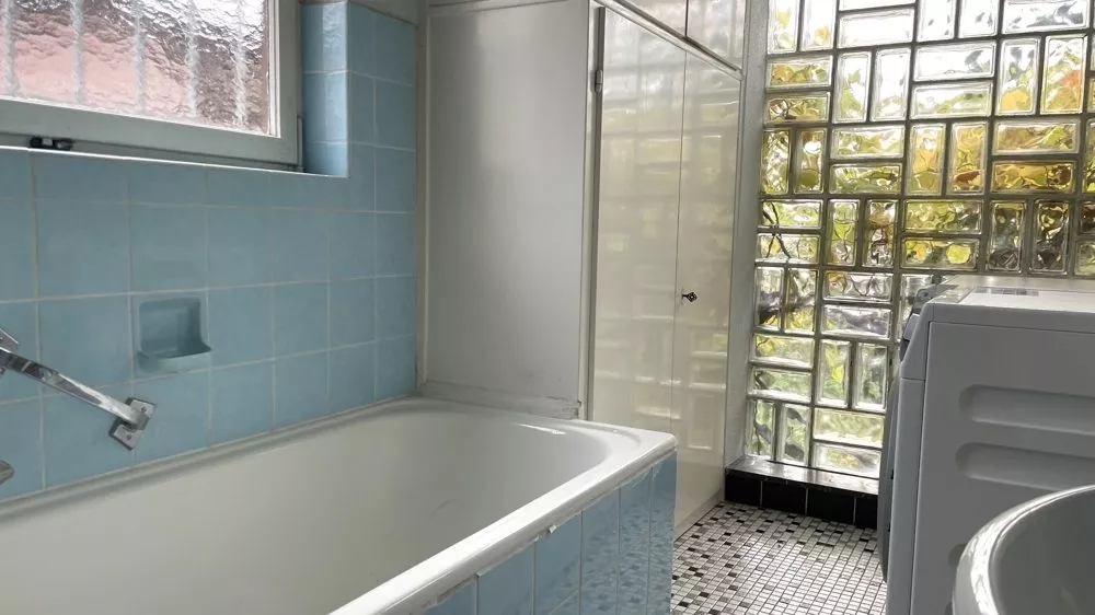 Immobilienangebot - Enkenbach-Alsenborn - Alle - 360°-Rundgang, unser Service für Sie - freistehendes Einfamilienhaus mit Garage und Garten