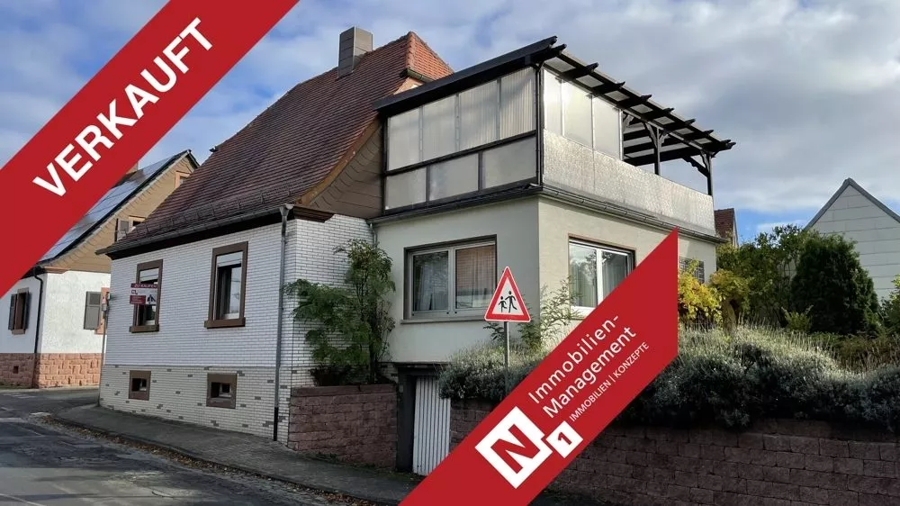 Immobilienangebot - Enkenbach-Alsenborn - Alle - 360°-Rundgang, unser Service für Sie - freistehendes Einfamilienhaus mit Garage und Garten