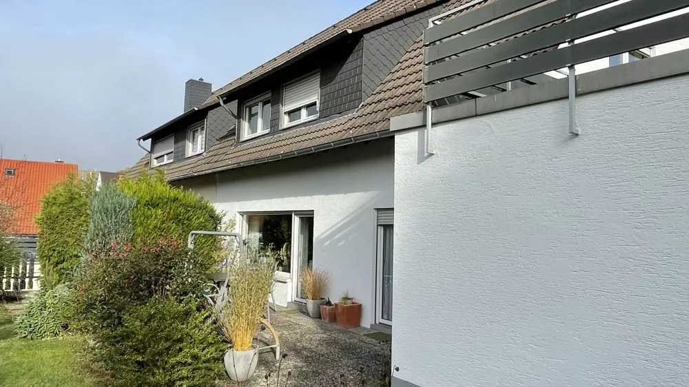 Immobilienangebot - Kaiserslautern / Hohenecken - Alle - 360°-Rundgang, unser Service Für Sie - Sehr gepflegte Doppelhaushälfte mit Garage und kleinem Garten