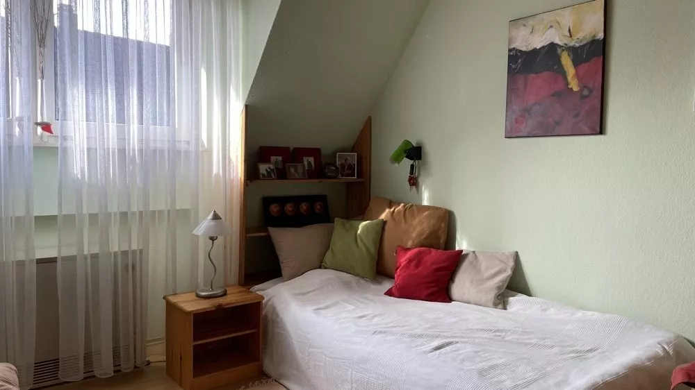 Immobilienangebot - Kaiserslautern / Hohenecken - Alle - 360°-Rundgang, unser Service Für Sie - Sehr gepflegte Doppelhaushälfte mit Garage und kleinem Garten