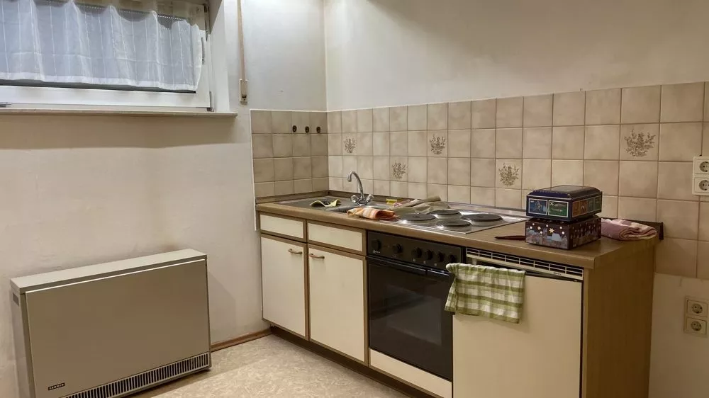 Immobilienangebot - Kaiserslautern / Hohenecken - Alle - 360°-Rundgang, unser Service Für Sie - Sehr gepflegte Doppelhaushälfte mit Garage und kleinem Garten