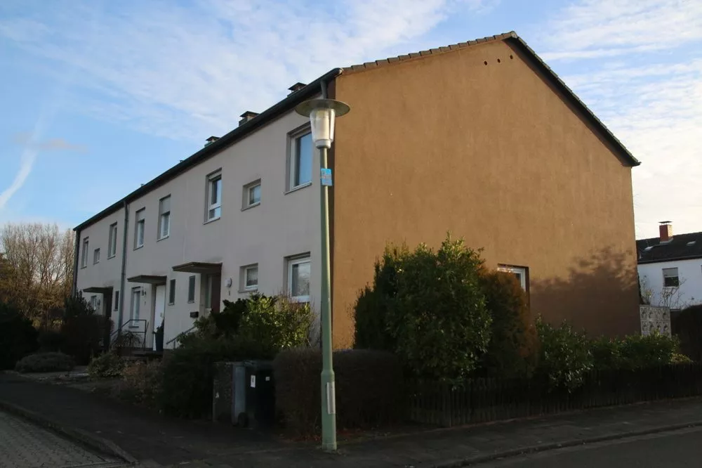 Immobilienangebot - Kaiserslautern - Alle - 360°-Rundgang, unser Service Für Sie - KL-Wiesenthalerhof - Reihenendhaus mit Garten und Garage