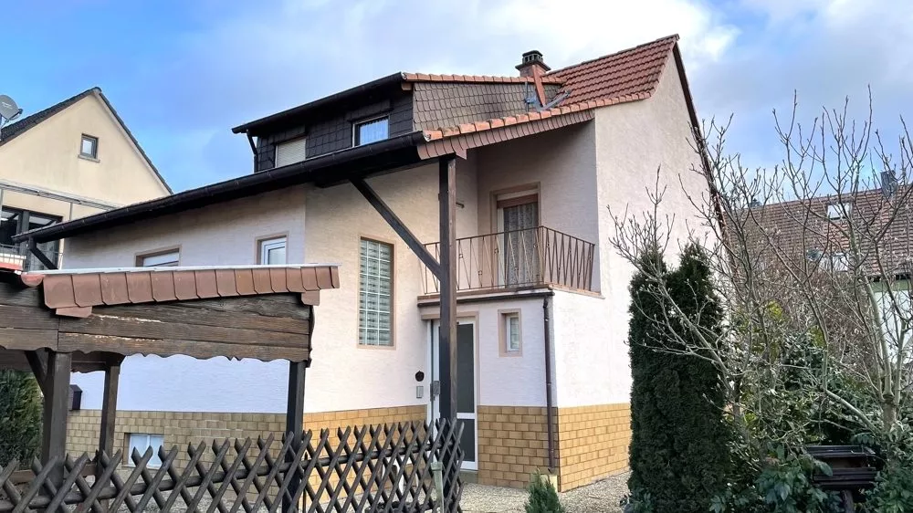Immobilienangebot - Rockenhausen - Alle - 360°-Rundgang, unser Service Für Sie - Renovierungsbedürftiges Haus mit Garage und Garten