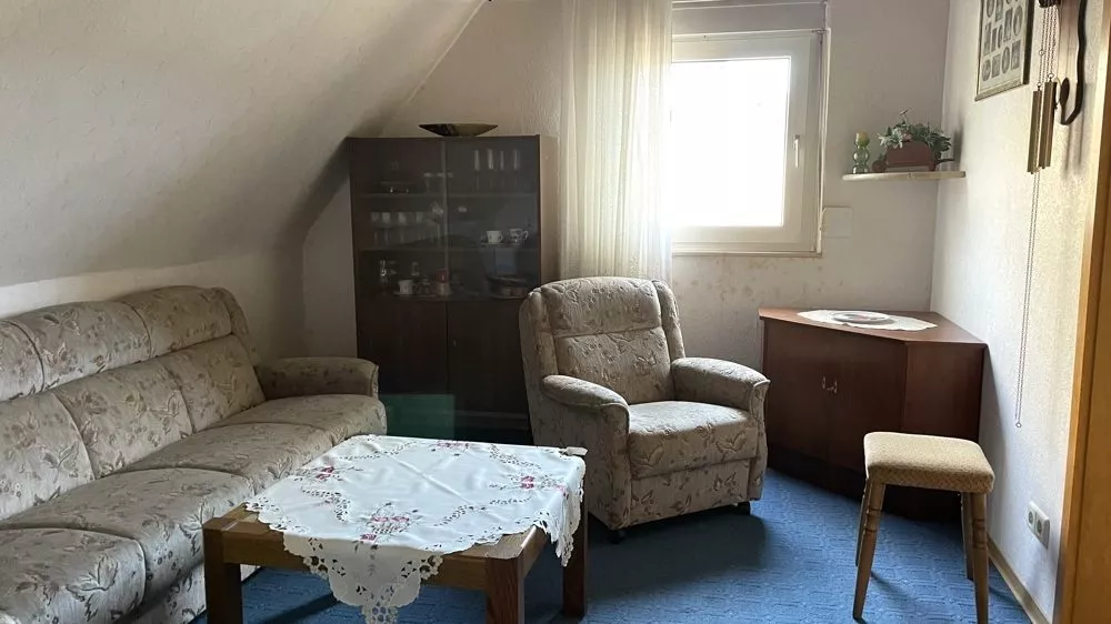 Immobilienangebot - Rockenhausen - Alle - 360°-Rundgang, unser Service Für Sie - Renovierungsbedürftiges Haus mit Garage und Garten