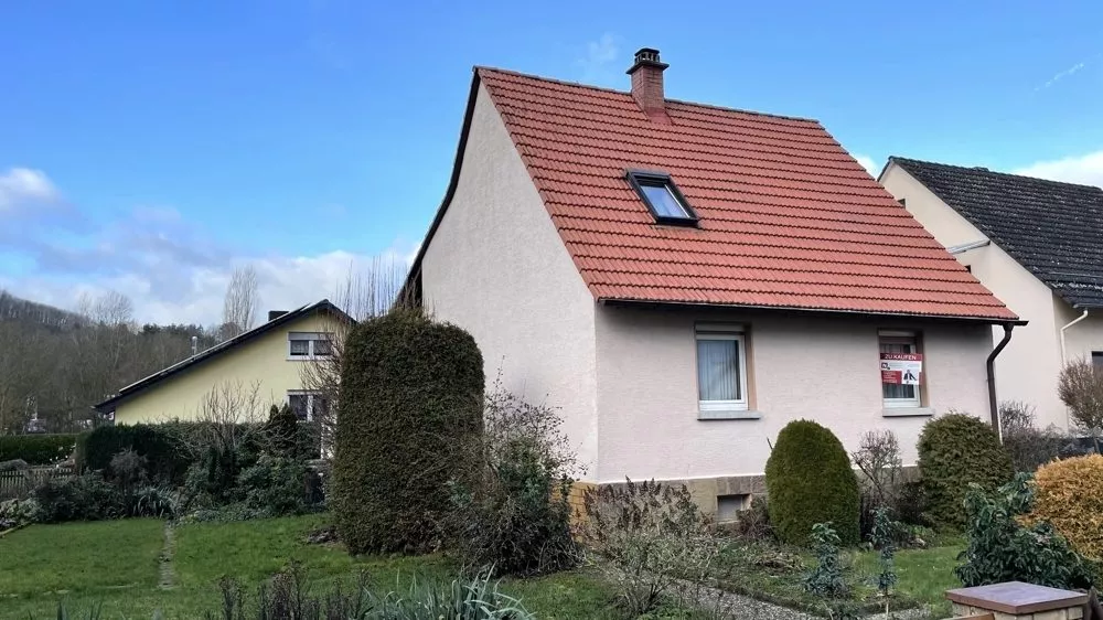 Immobilienangebot - Rockenhausen - Alle - 360°-Rundgang, unser Service Für Sie - Renovierungsbedürftiges Haus mit Garage und Garten