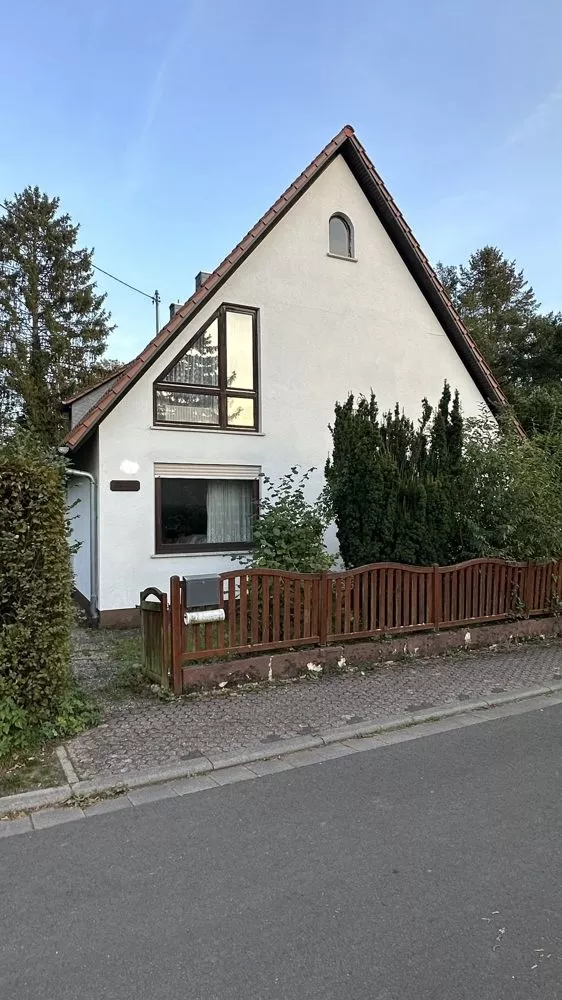 Immobilienangebot - Neuhemsbach - Alle - Renovierungsbedürftiges 2-Familienhaus mit großem Grundstück