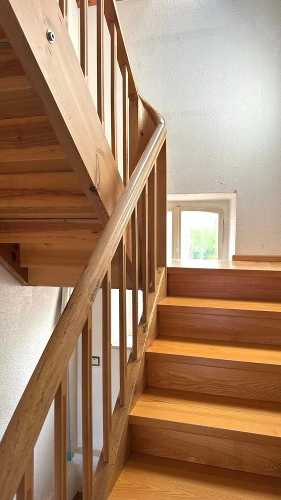 Immobilienangebot - Jettenbach - Alle - Platz im Überfluss - Zwei Häuser, vier Garagen, eine Scheune und ein großes Grundstück