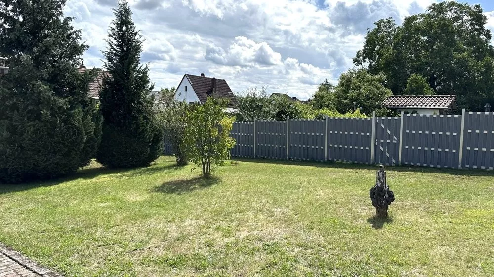 Immobilienangebot - Enkenbach-Alsenborn - Alle - Eine Vielzahl an Nutzungsmöglichkeiten - 1-2-Familienhaus mit Baugrundstück in zweiter Reihe