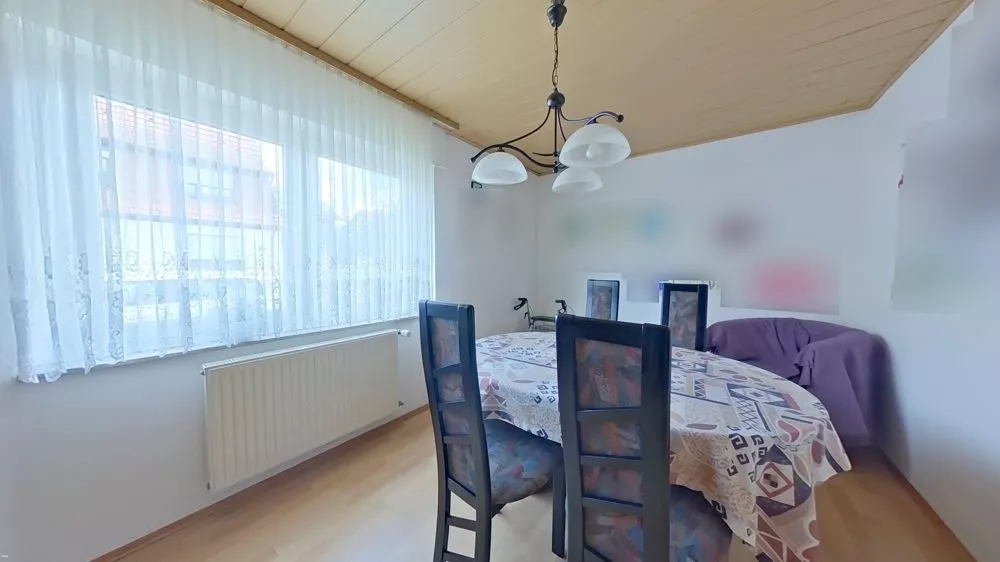 Immobilienangebot - Enkenbach-Alsenborn - Alle - Eine Vielzahl an Nutzungsmöglichkeiten - 1-2-Familienhaus mit Baugrundstück in zweiter Reihe