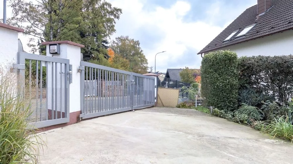 Immobilienangebot - Enkenbach-Alsenborn - Alle - Teilvermietetes Zweifamilienhaus am Mühlberg ohne Innensanierungsstau