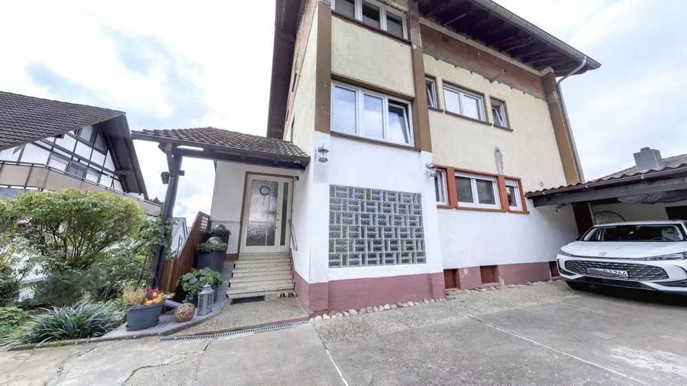 Immobilienangebot - Enkenbach-Alsenborn - Alle - Teilvermietetes Zweifamilienhaus am Mühlberg ohne Innensanierungsstau