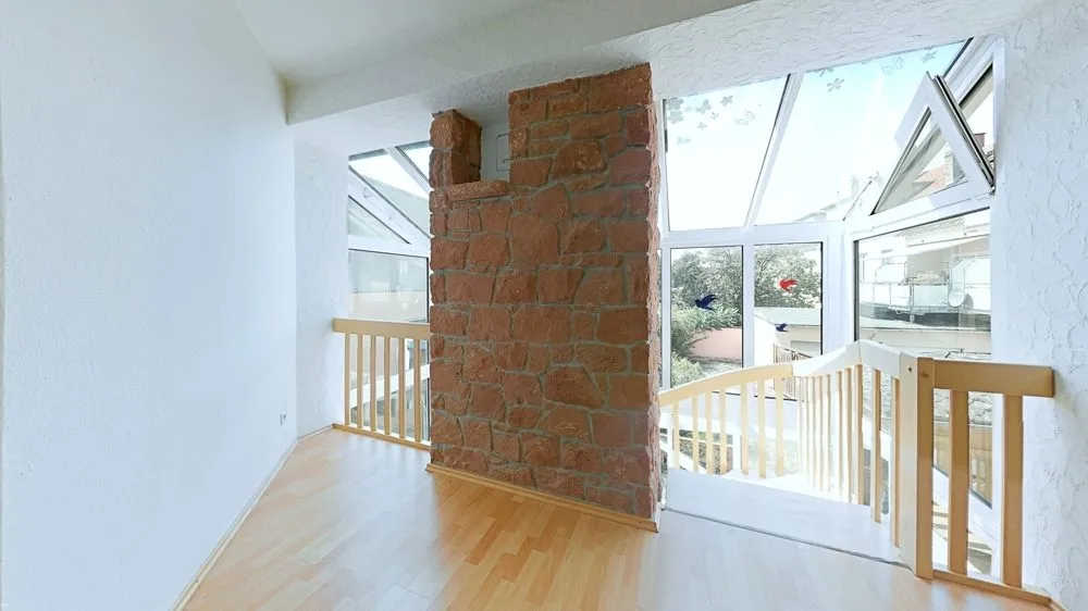 Immobilienangebot - Kaiserslautern - Alle - Vermietetes Einfamilienhaus – Zeitloser Charme, solide Rendite