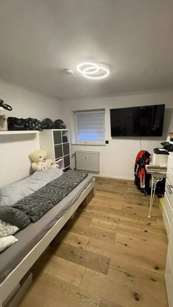 Immobilienangebot - Carlsberg - Alle - Schön geschnittene 3-Zimmer-Wohnung im Souterrain eines topgepflegten 6-Parteienhauses