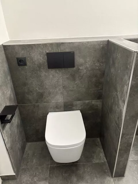 Immobilienangebot - Wartenberg-Rohrbach - Alle - Architektonisch ansprechendes Reihenendhaus in Split-Level Bauweise