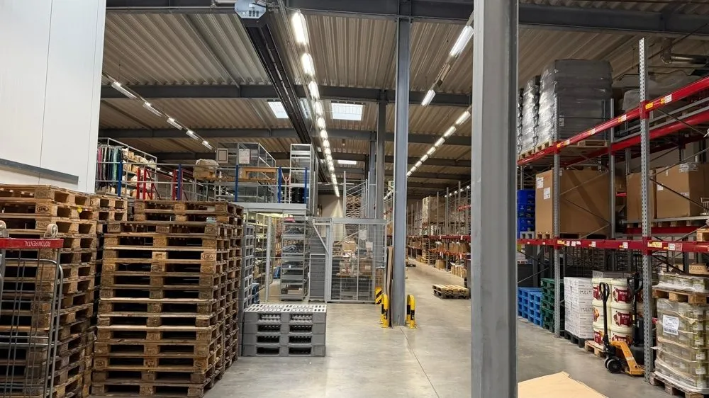 Immobilienangebot - Kaiserslautern - Alle - Moderne Gewerbehalle mit Bürobereich und Nebengebäude im Industriegebiet IG-Nord