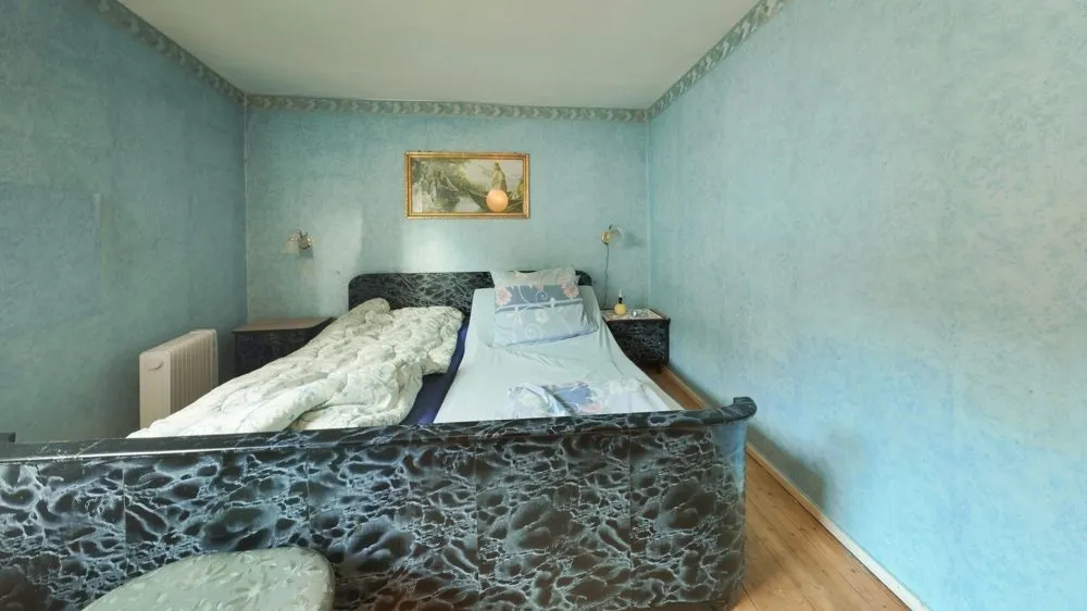 Immobilienangebot - Kaiserslautern / Mölschbach - Alle - Verkauf im digitalen Bieterverfahren - Sanierungsbedürftiges Haus in KL-Mölschbach