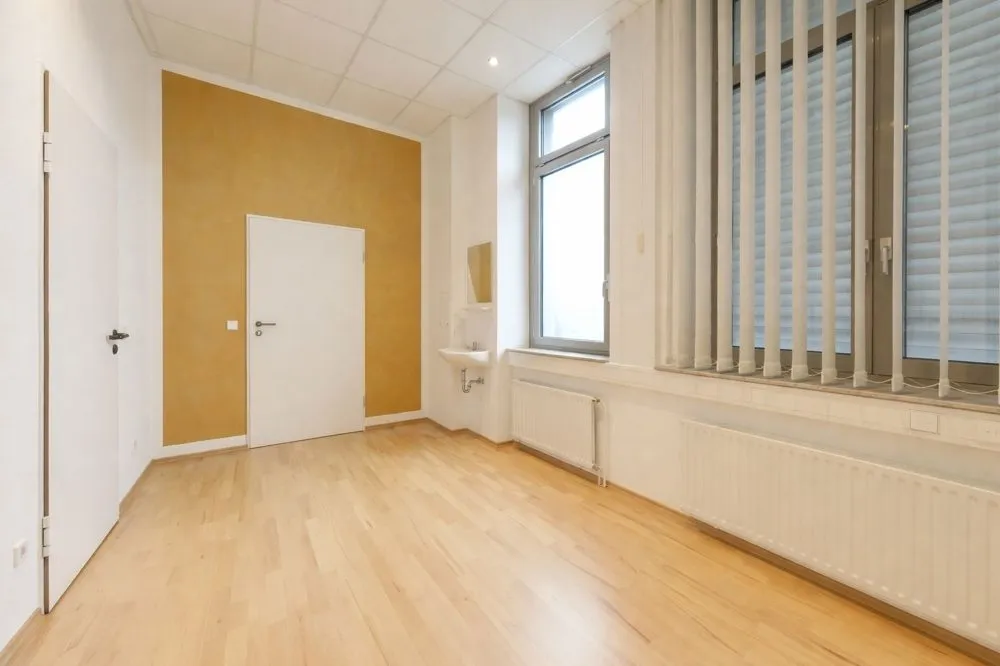 Immobilienangebot - Kaiserslautern - Alle - Attraktive Praxisfläche - zentral und vielseitig nutzbar