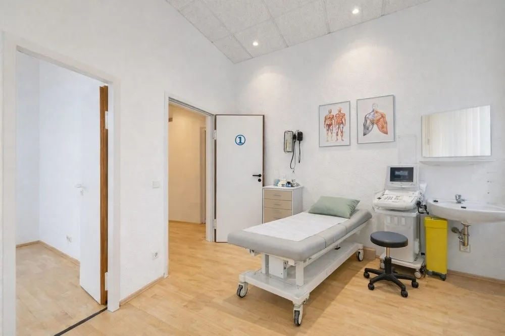 Immobilienangebot - Kaiserslautern - Alle - Attraktive Praxisfläche - zentral und vielseitig nutzbar