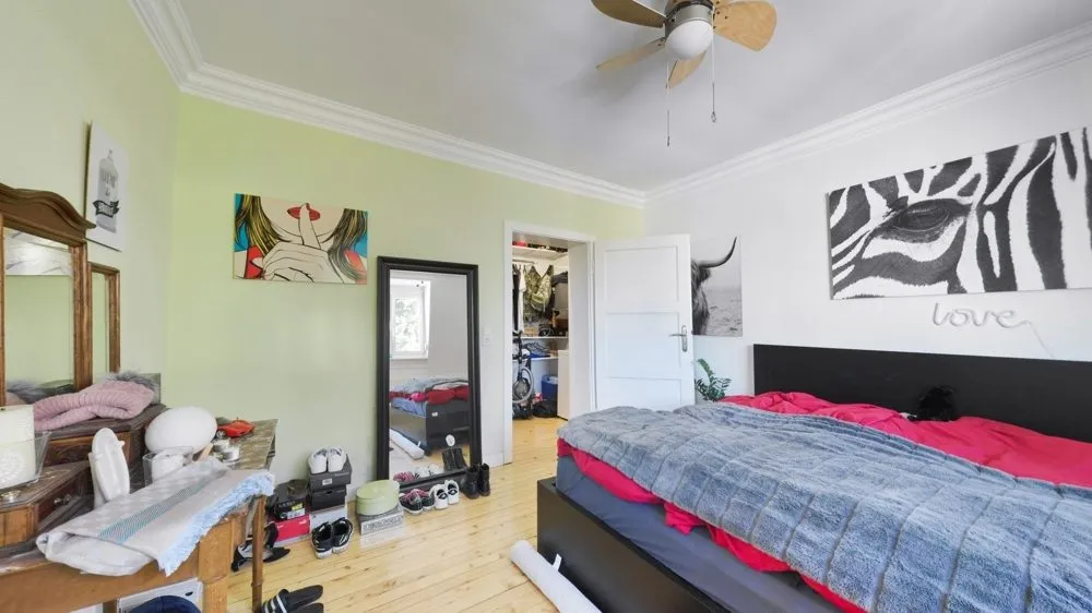 Immobilienangebot - Saarbrücken - Alle - Neuer Preis - Altbau-Dachgeschosswohnung mit Balkon im schönen Sankt Arnual