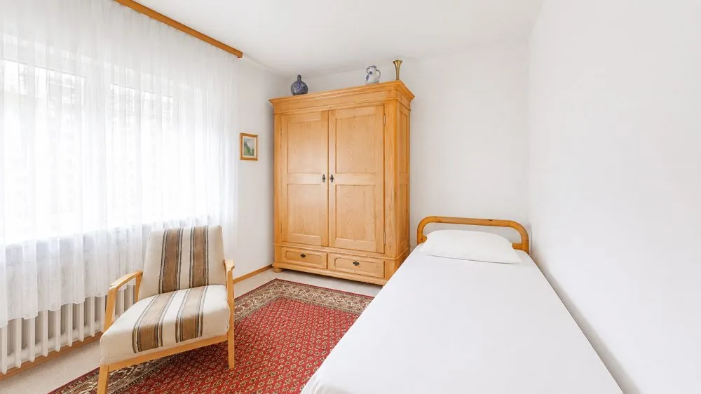 Immobilienangebot - Rothselberg - Alle - Renovierungsbedürftiges Einfamilienhaus auf einem über 5000 m² großen Grundstück