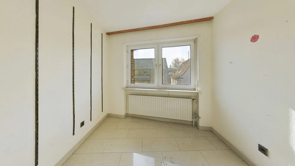Immobilienangebot - Hochspeyer - Alle - Zweifamilienhaus mit 2 Terrassen und Garage zum Schnellentschlossenen-Preis