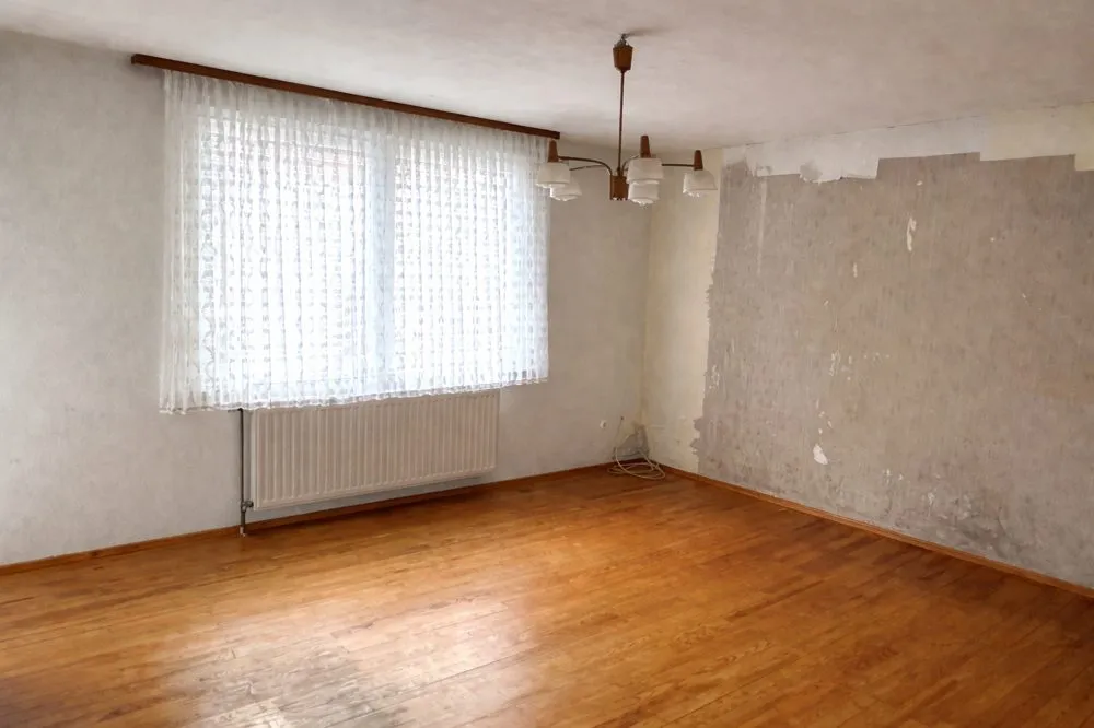 Immobilienangebot - Mehlingen - Alle - Reserviert: Solides Zweifamilienhaus mit Entwicklungspotenzial auf großzügigem Grundstück