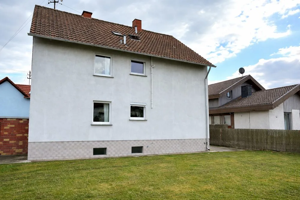 Immobilienangebot - Mehlingen - Alle - Reserviert: Solides Zweifamilienhaus mit Entwicklungspotenzial auf großzügigem Grundstück