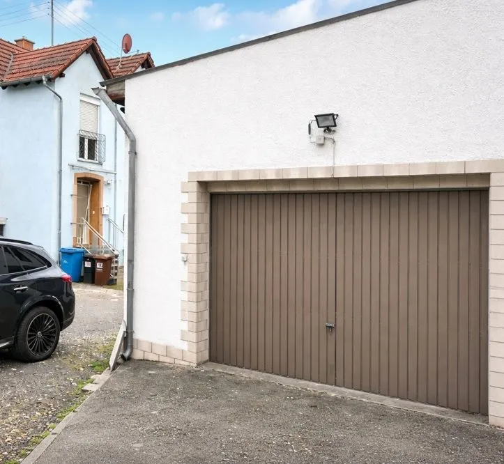Immobilienangebot - Mehlingen - Alle - Reserviert: Solides Zweifamilienhaus mit Entwicklungspotenzial auf großzügigem Grundstück