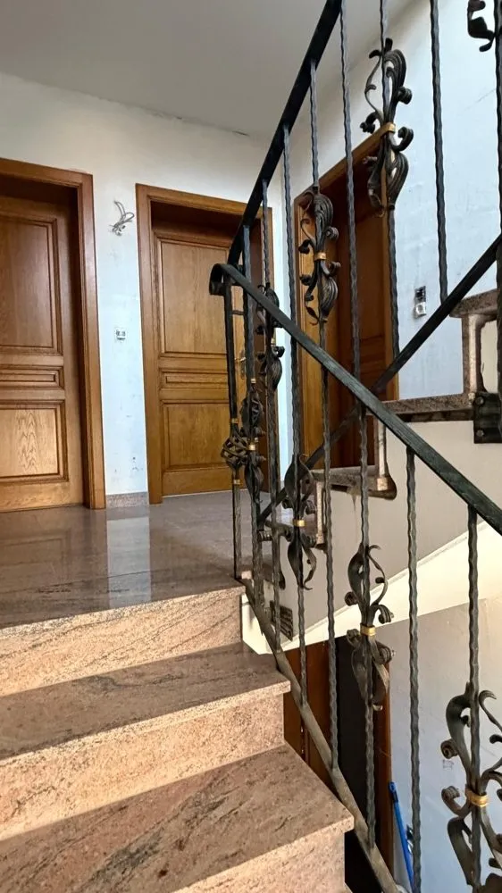 Immobilienangebot - Kaiserslautern - Alle - Großes Einfamilienhaus mit 2 Garagen auf dem Kotten