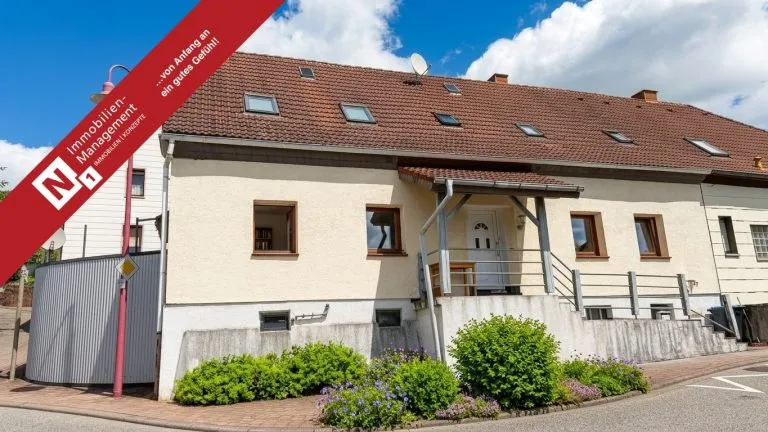 Immobilienangebot - Gries - Alle - Großes Haus, kleiner Preis - Doppelhaushälfte mit Garten und Carport auf angrenzendem Grundstück