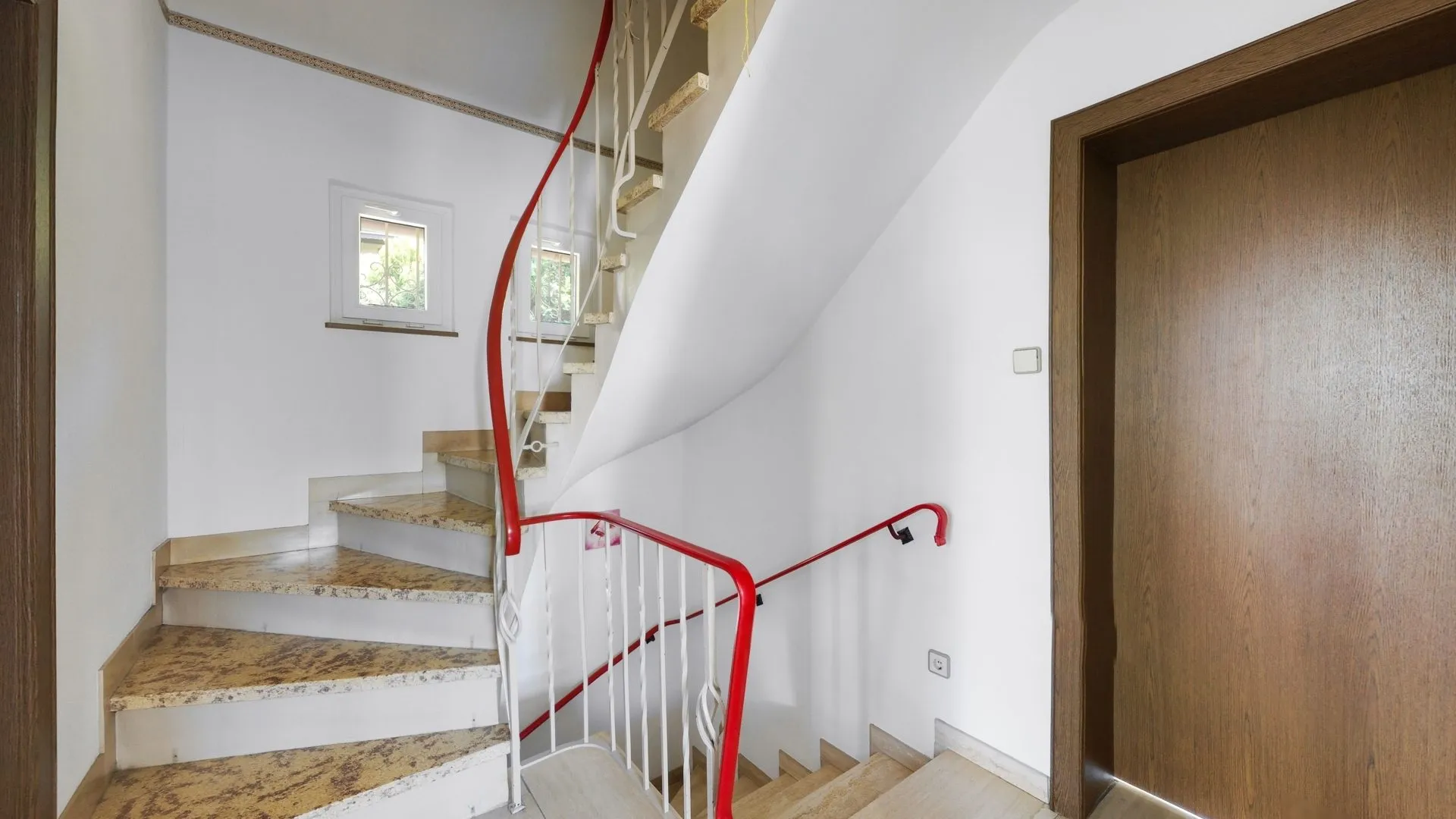 Immobilienangebot - Kaiserslautern / Mölschbach - Alle - Ruhe und Erholung pur - Kleines, aber topgepflegtes Einfamilienhaus mit großem Garten und Garage
