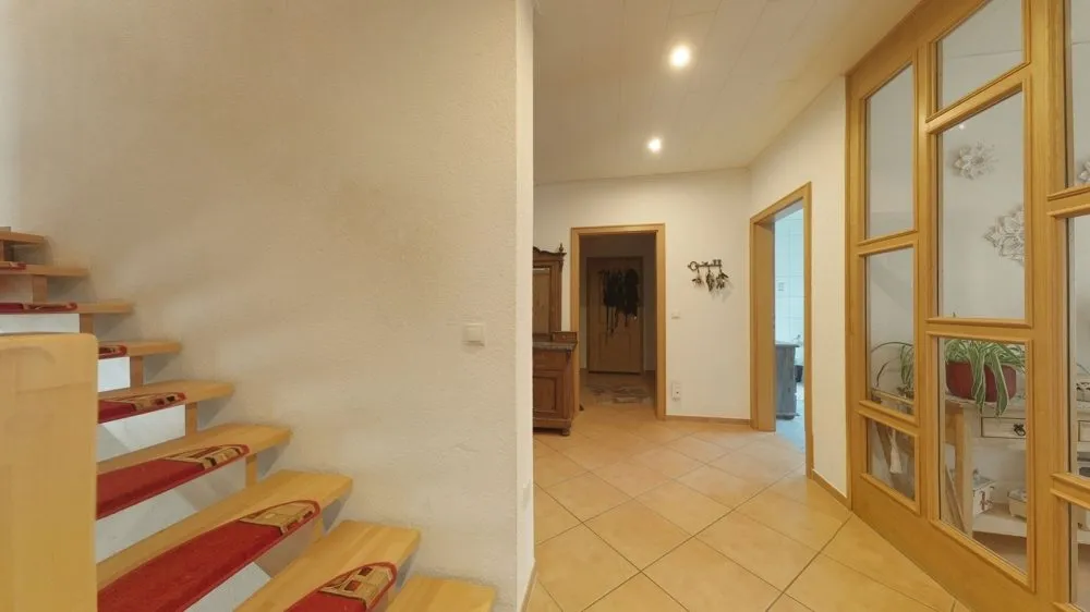 Immobilienangebot - Heiligenmoschel - Alle - Geräumiges Familienhaus zur Miete – Viel Platz und Komfort