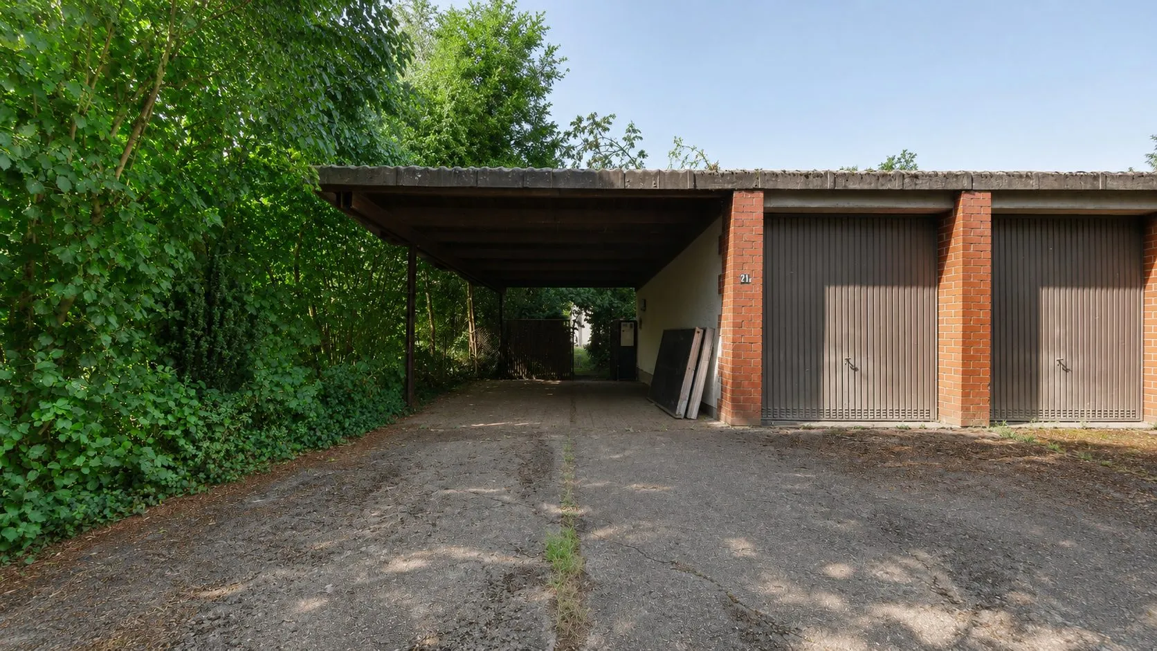 Immobilienangebot - Kaiserslautern / Einsiedlerhof - Alle - Großzügiges Wohnhaus auf traumhaft großem Eigentumsgrundstück