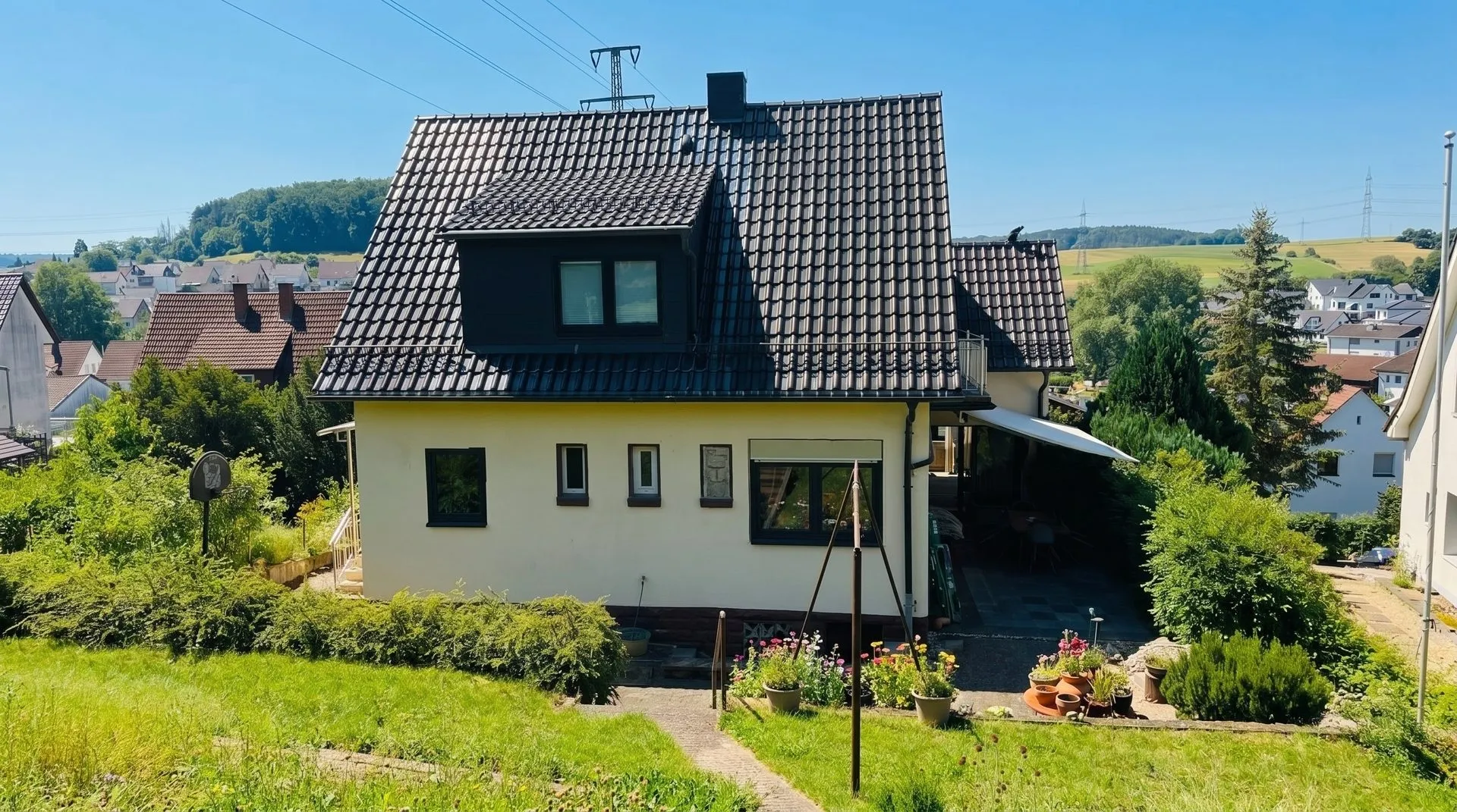 Immobilienangebot - Otterberg - Alle - Großzügiges Einfamilienhaus mit 3 Garagen und weitläufigem Grundstück in Otterberg