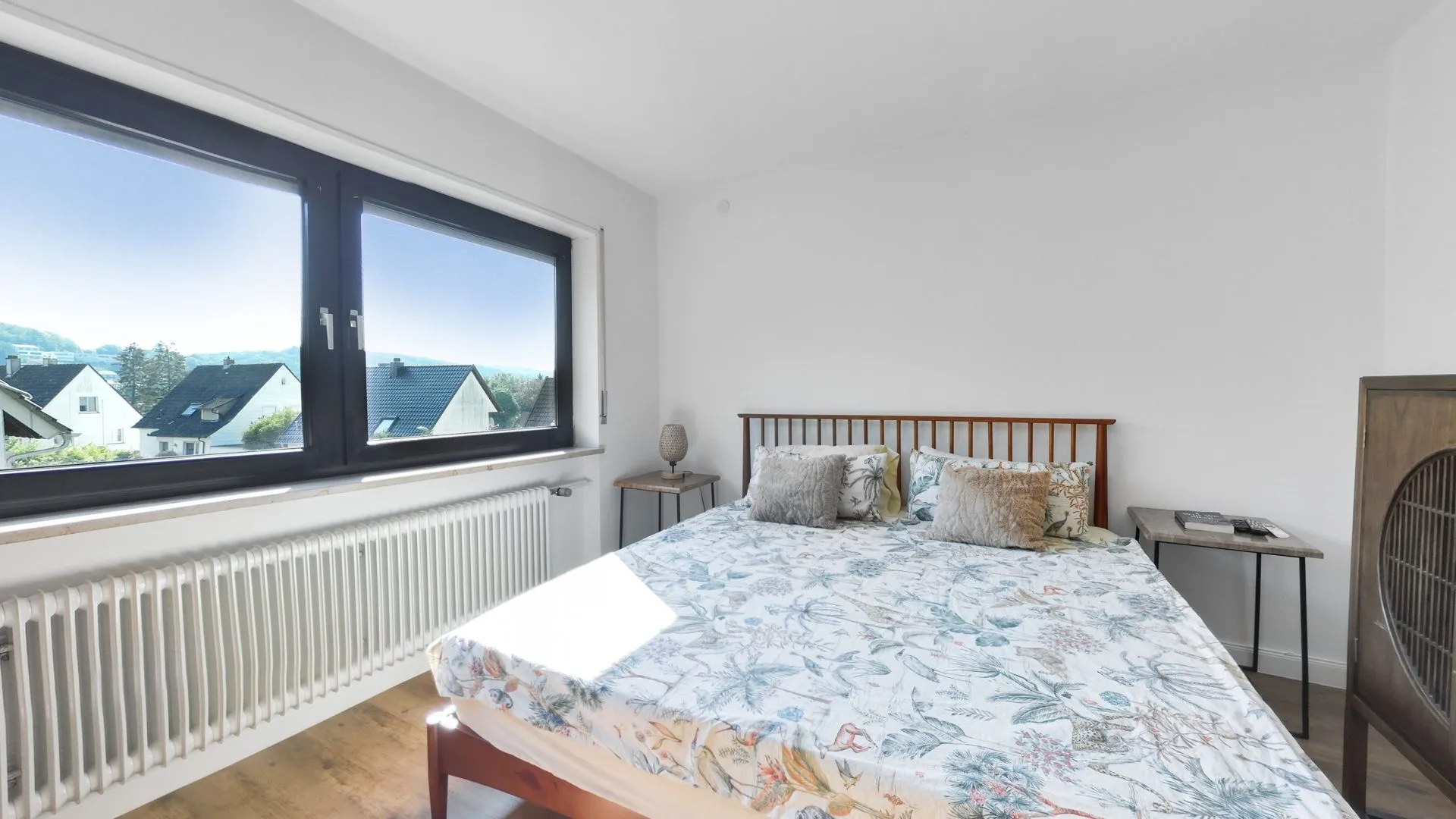Immobilienangebot - Otterberg - Alle - Großzügiges Einfamilienhaus mit 3 Garagen und weitläufigem Grundstück in Otterberg