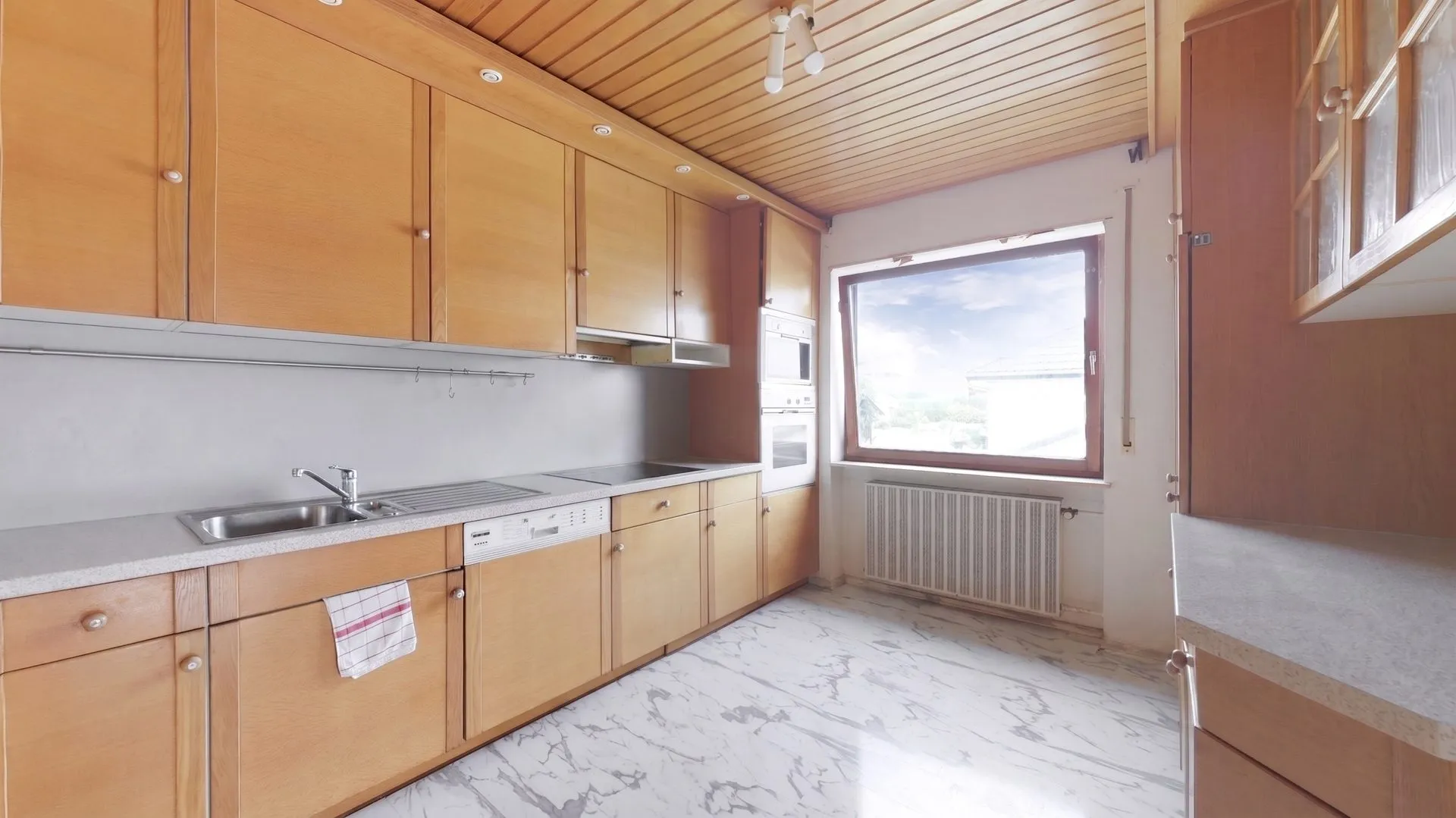 Immobilienangebot - Winnweiler - Alle - Renovierungsbedürftiges Einfamilienhaus mit Einliegerwohnung und viel Potential in Bestlage