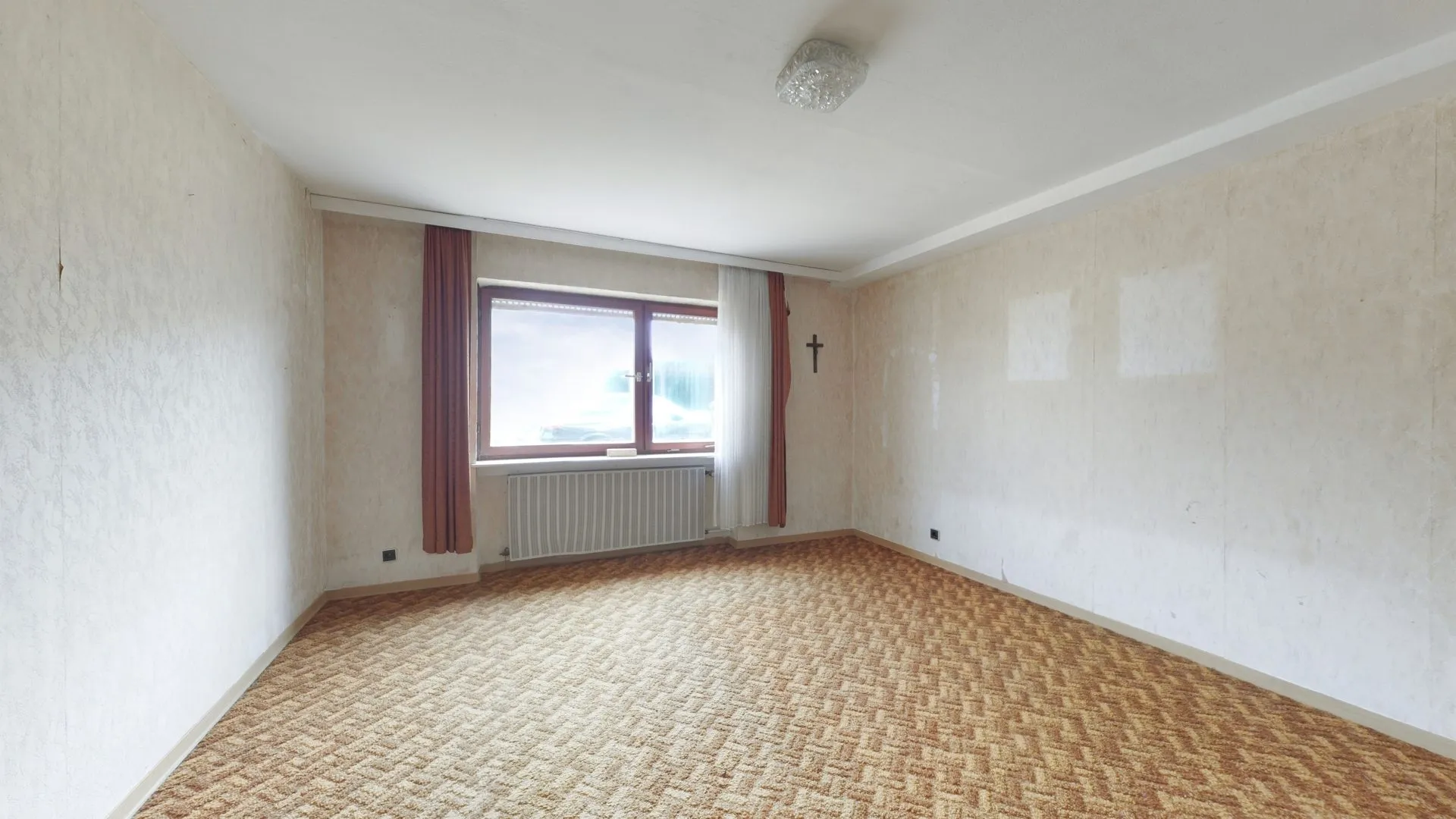 Immobilienangebot - Winnweiler - Alle - Renovierungsbedürftiges Einfamilienhaus mit Einliegerwohnung und viel Potential in Bestlage