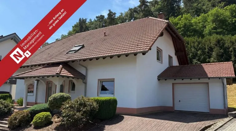 Immobilienangebot - Hettenhausen - Alle - Repräsentatives Einfamilienhaus mit Balkon, Garage und Wintergarten