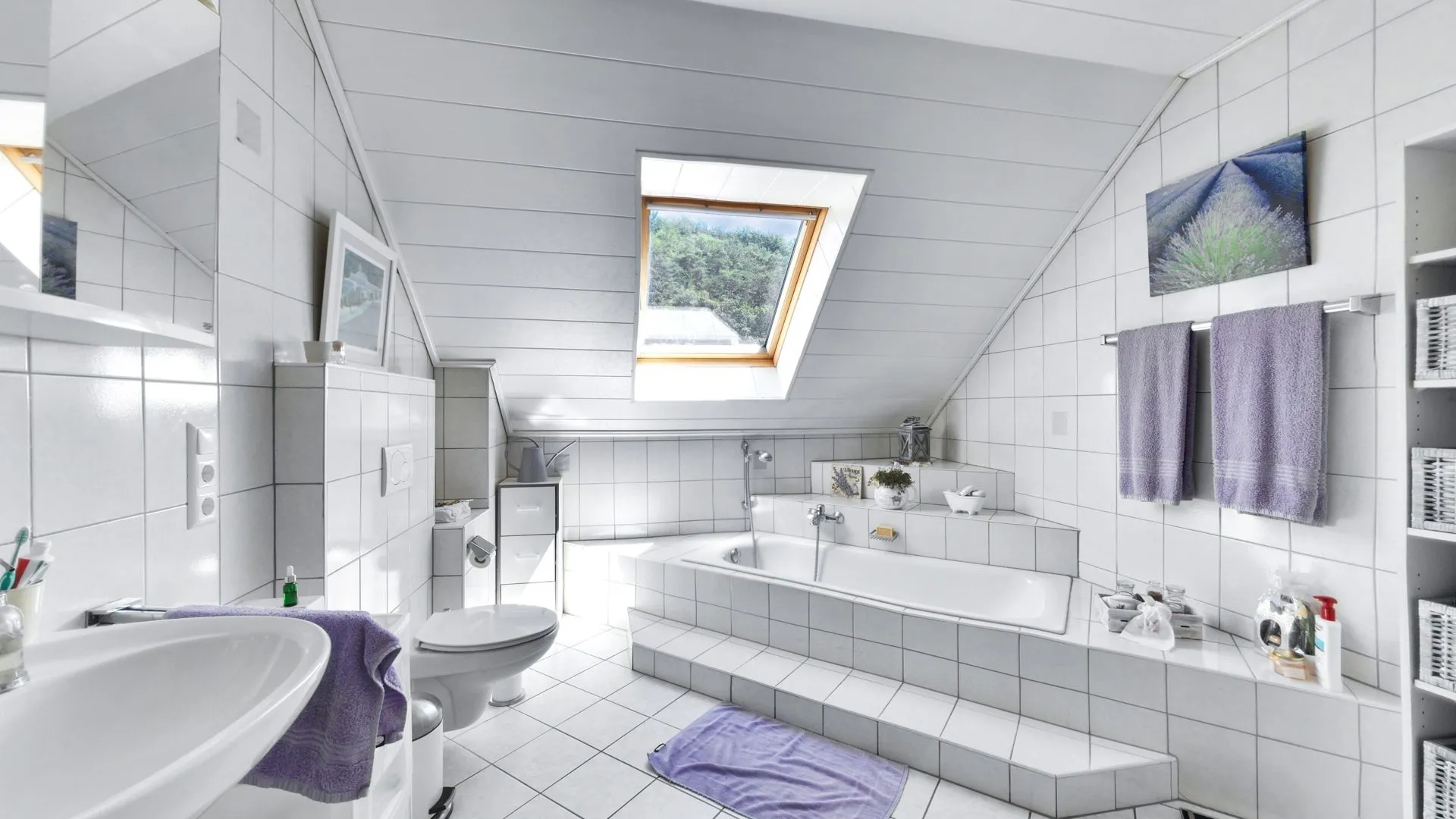 Immobilienangebot - Hettenhausen - Alle - Repräsentatives Einfamilienhaus mit Balkon, Garage und Wintergarten