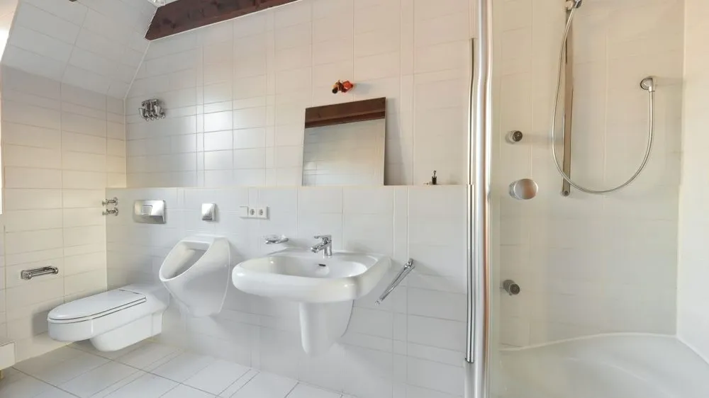 Immobilienangebot - Kaiserslautern - Alle - Äußerst repräsentatives Anwesen in der besten Wohnlage Kaiserslauterns - Zugang nur für Anwohner
