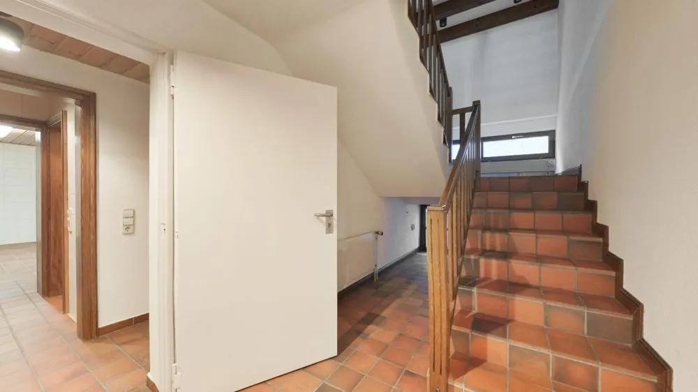Immobilienangebot - Kaiserslautern - Alle - Äußerst repräsentatives Anwesen in der besten Wohnlage Kaiserslauterns - Zugang nur für Anwohner