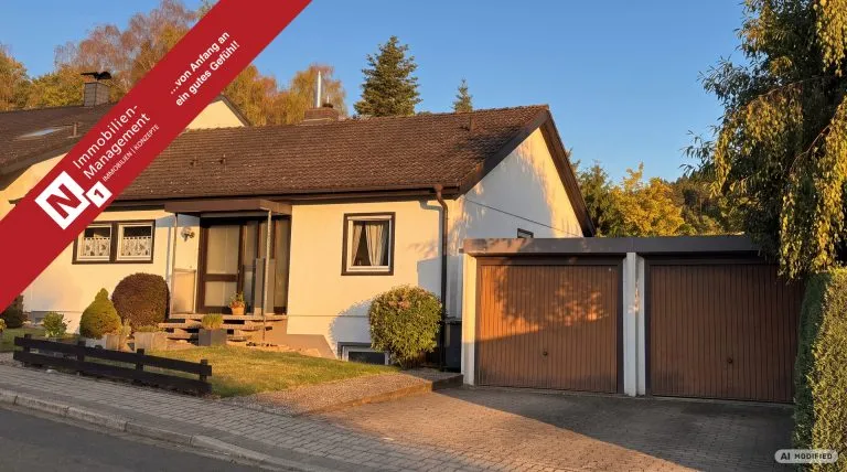 Immobilienangebot - Kaiserslautern - Alle - Bungalow mit großem Grundstück und 2 Garagen im Stadtteil Hohenecken