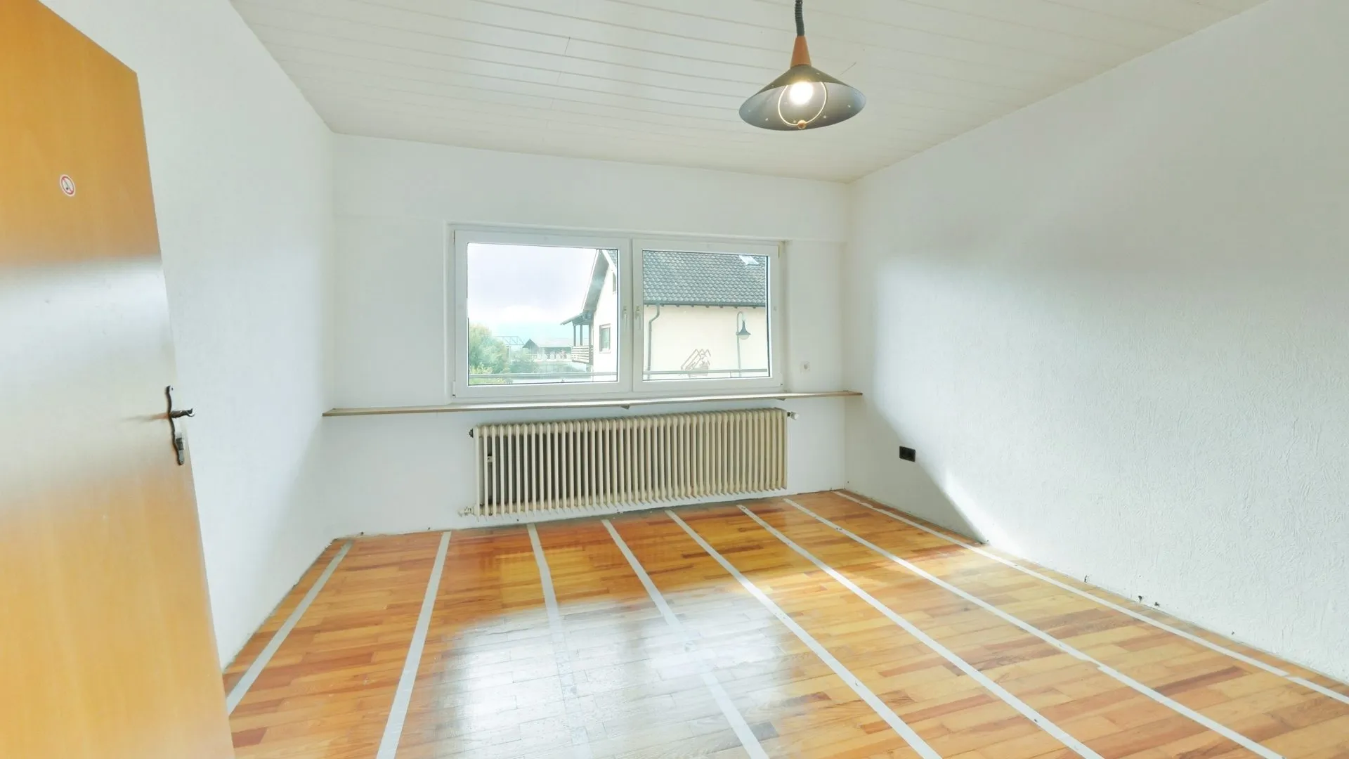 Immobilienangebot - Hütschenhausen - Alle - Wohn- und Geschäftshaus oder Zweifamilienhaus mit Garten und Carport